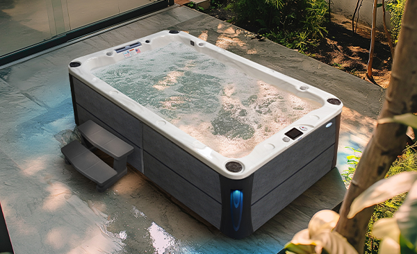 Deck Series Chino hot tubs for sale